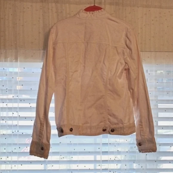 Chico's Woman's Pale Pink Ruffled Sleeves Jean Jacket, Size: 0 - Picture 6 of 9